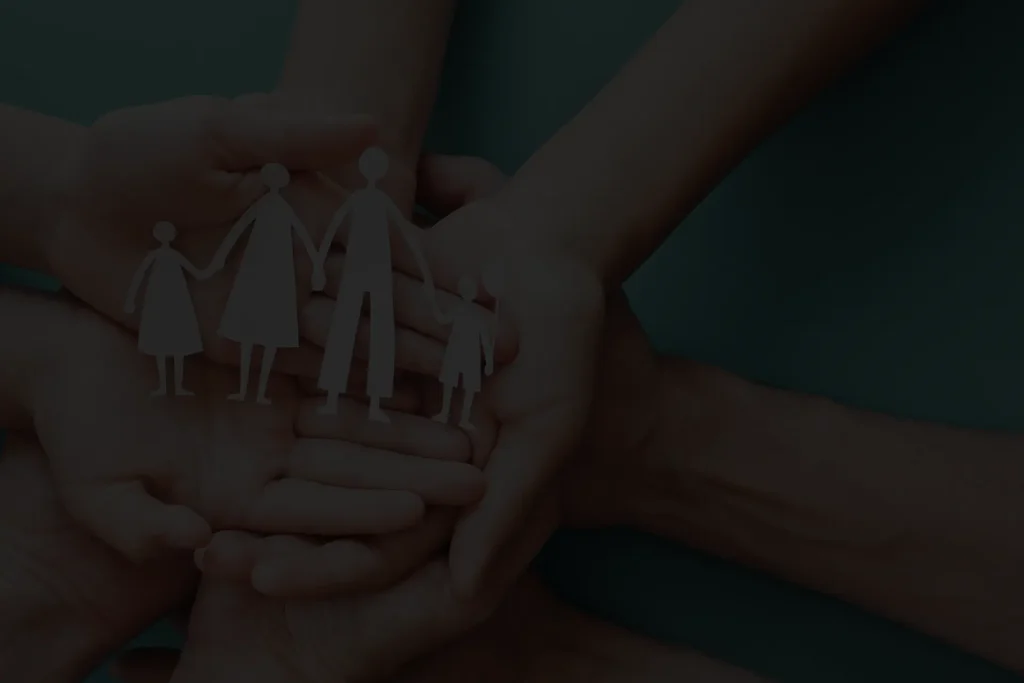 VOUS ÊTES UNE FAMILLE